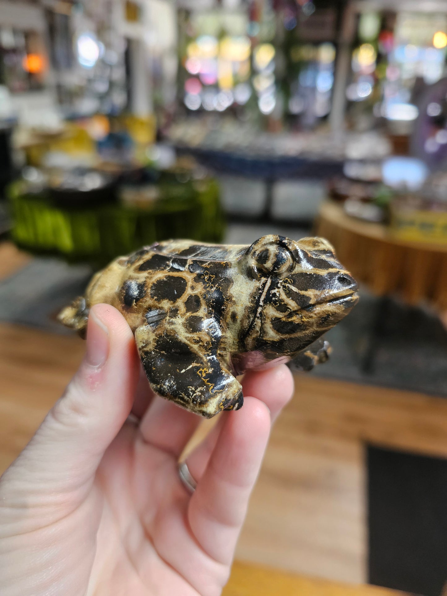 Dendritic Jasper Frog Carving
