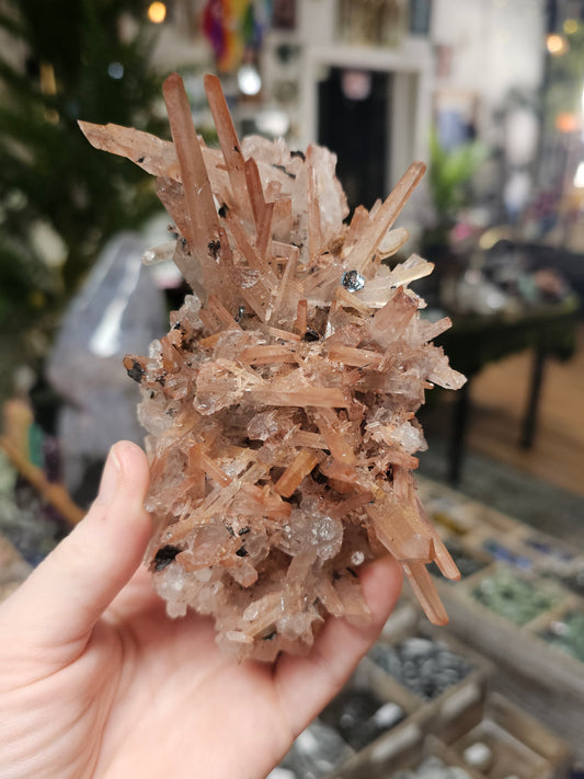 Specular Hematite on Quartz