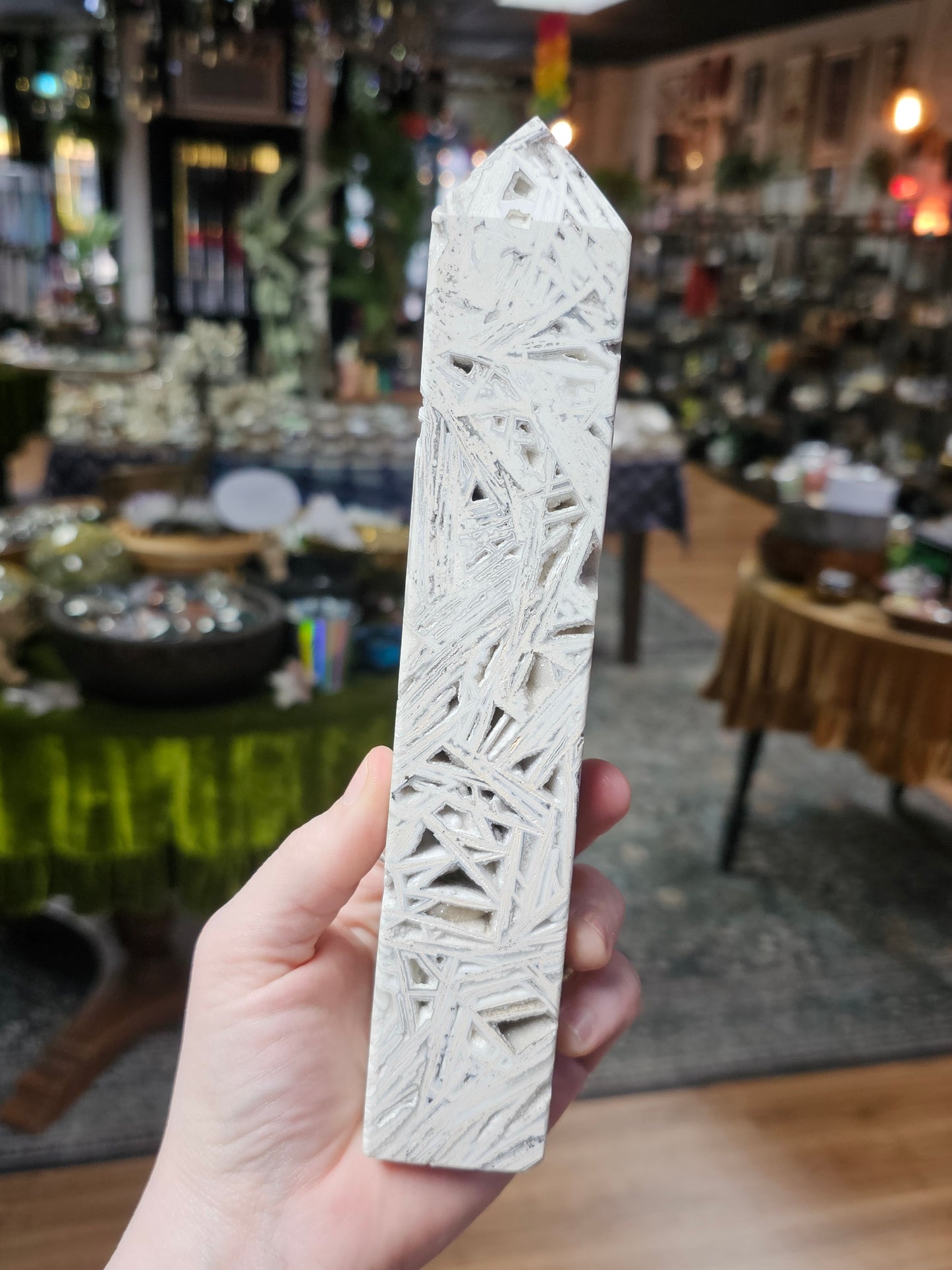 Lattice Lace Agate Tower