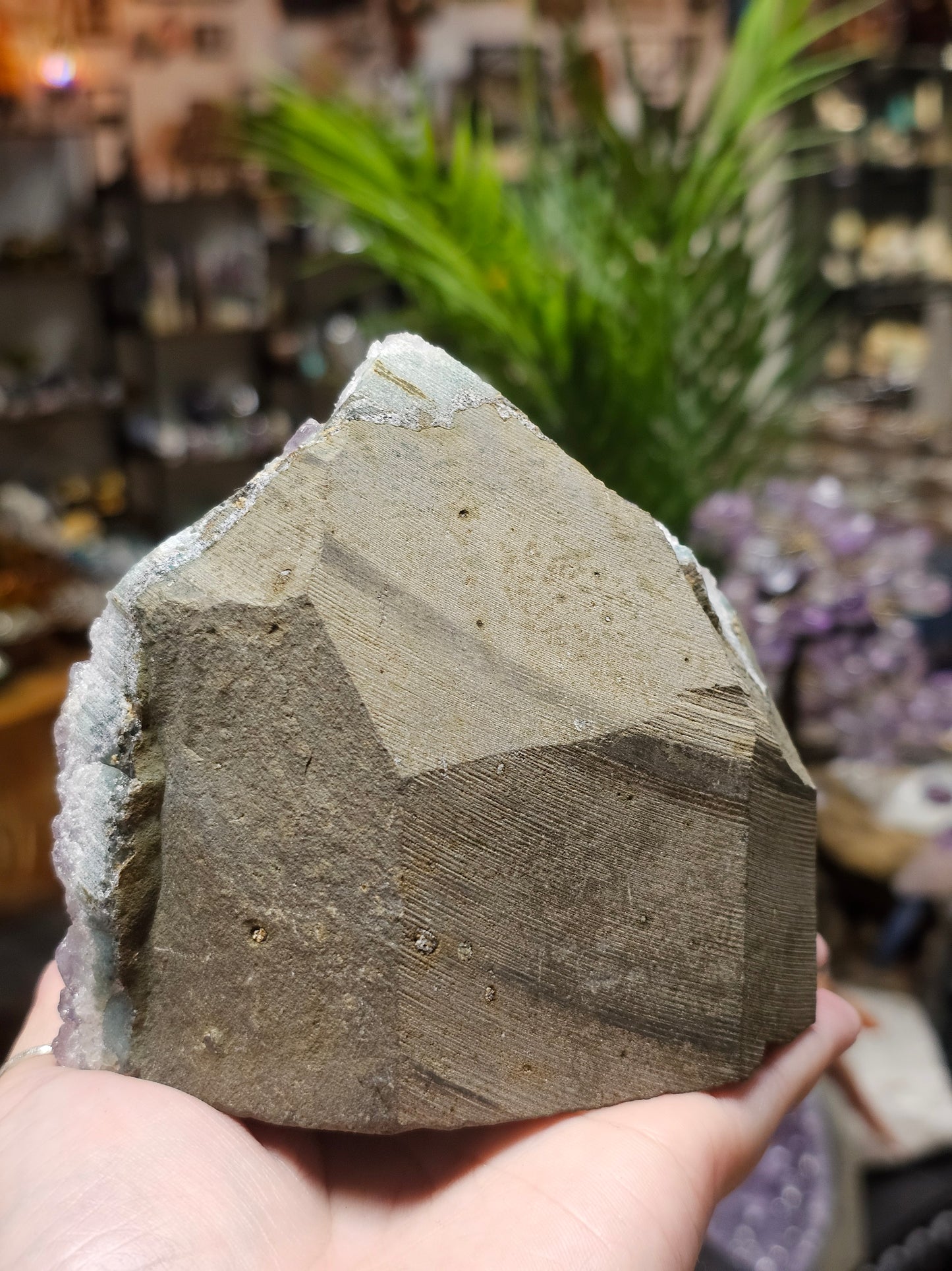 Amethyst cut base