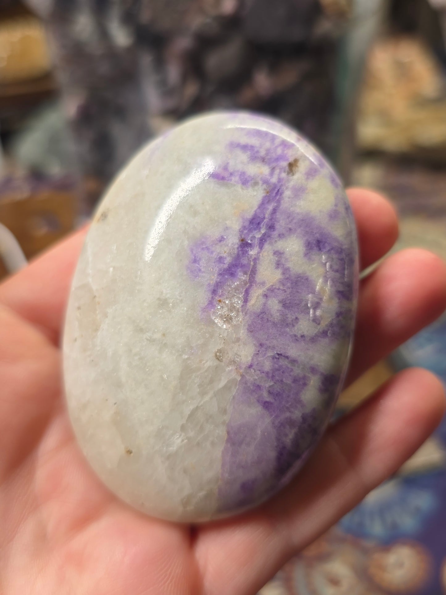 Hackmanite Palmstone