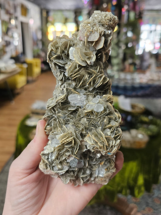 Aquamarine on Muscovite