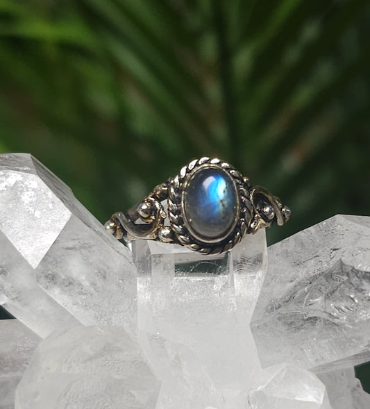 Size 6 Labradorite Ring
