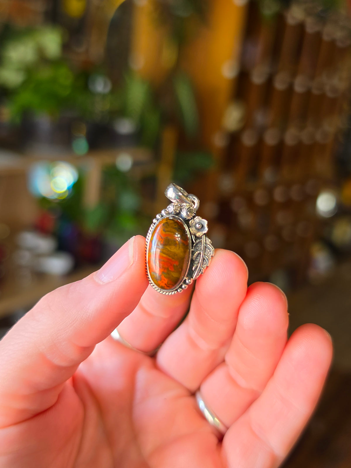 Moroccan Seam Agate Pendant