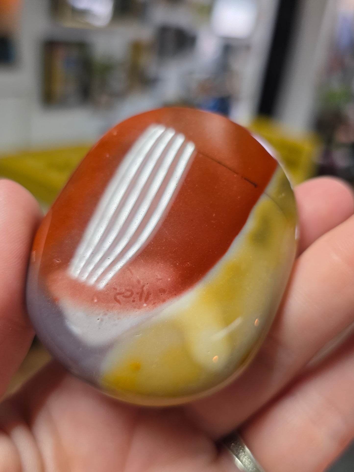 Mookaite Palmstone