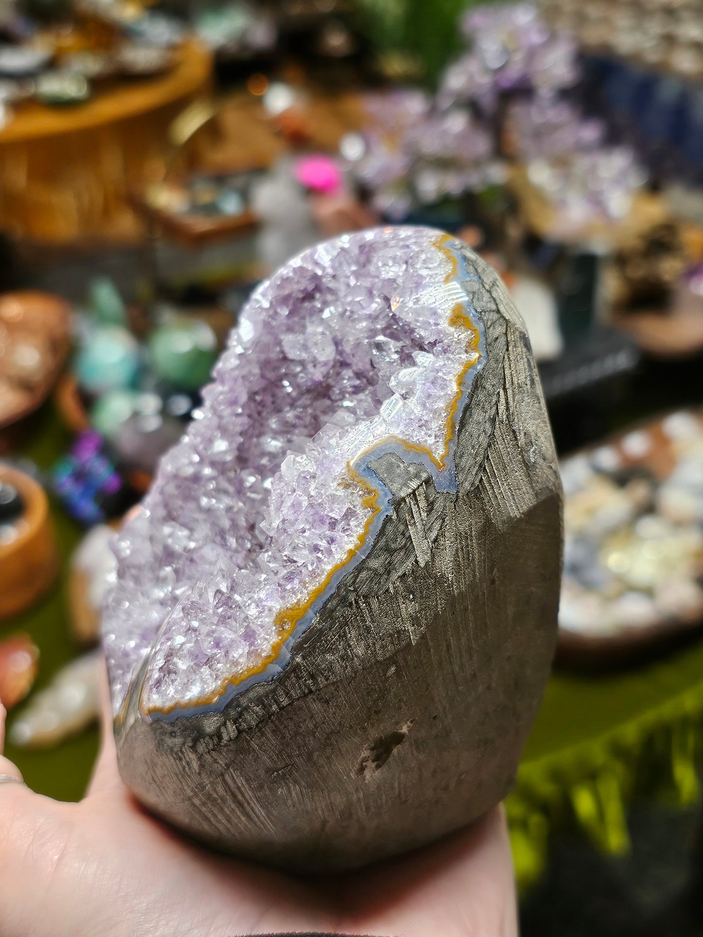 Amethyst Cut base