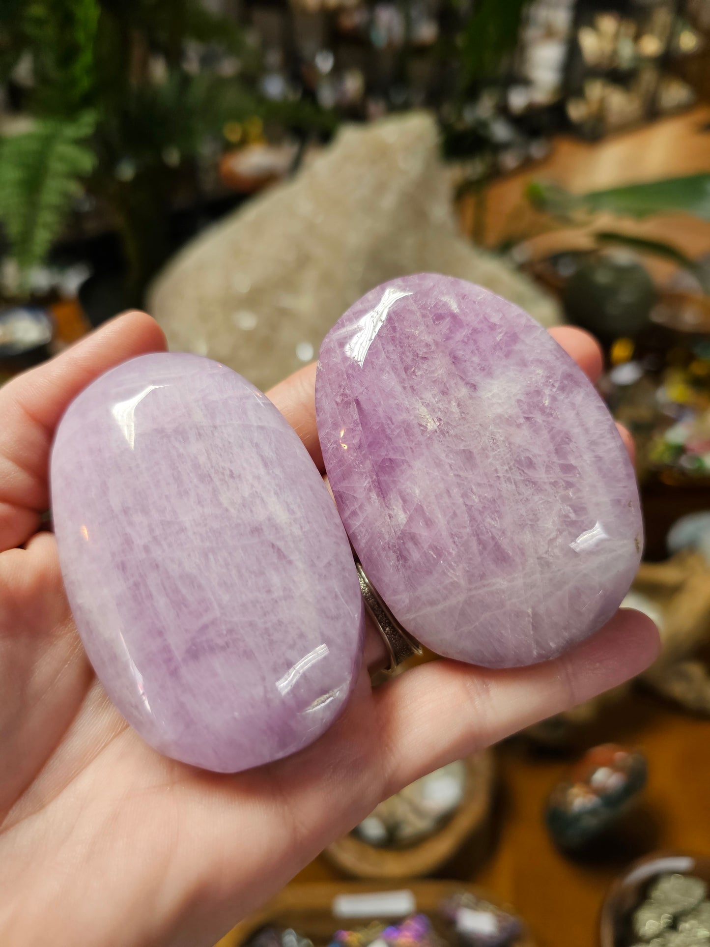 Kunzite Palmstone