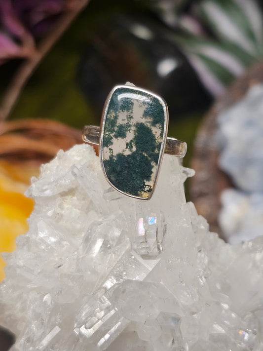 Size 9 Moss Agate Ring