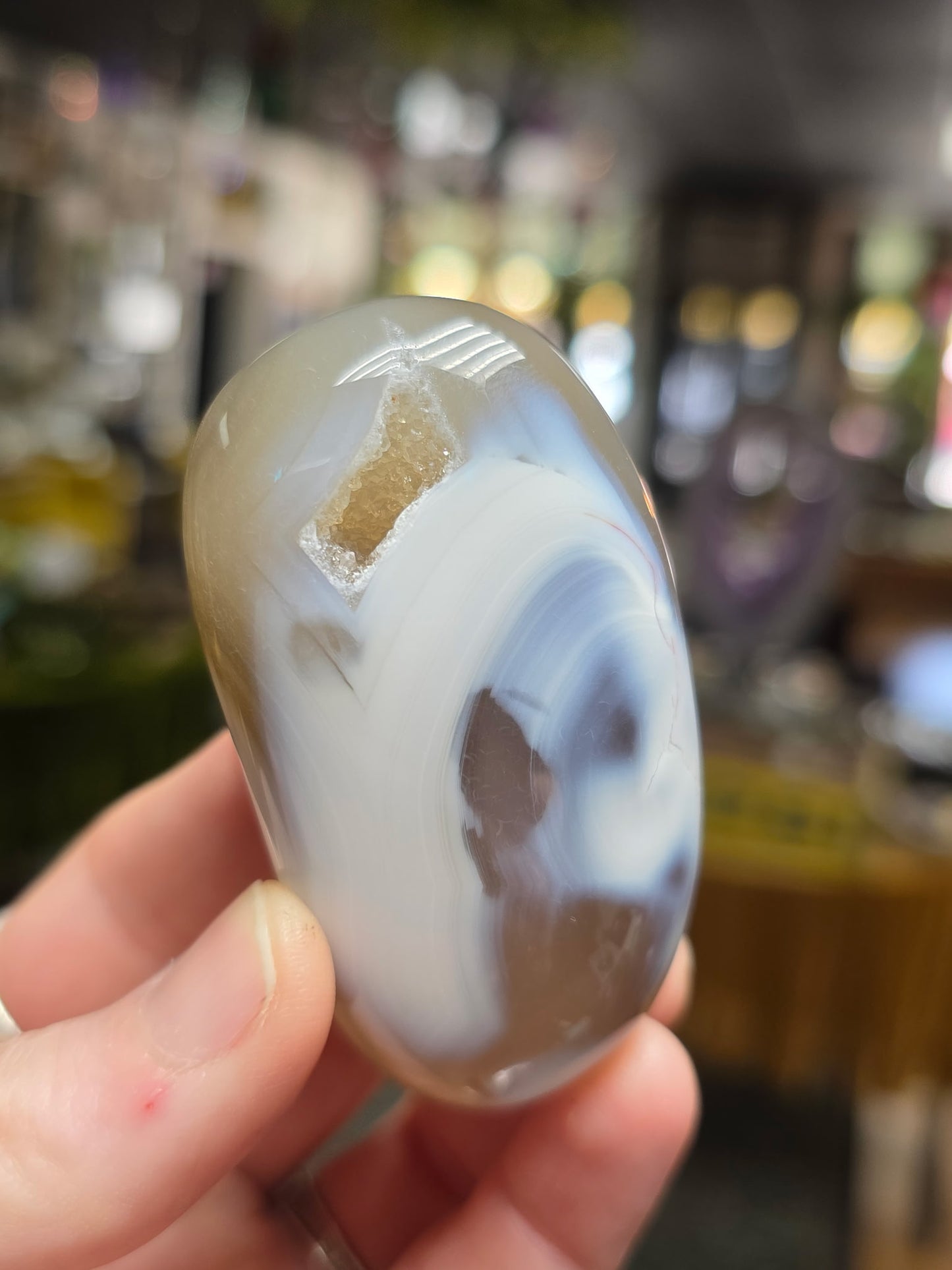 Orca Agate Palmstone