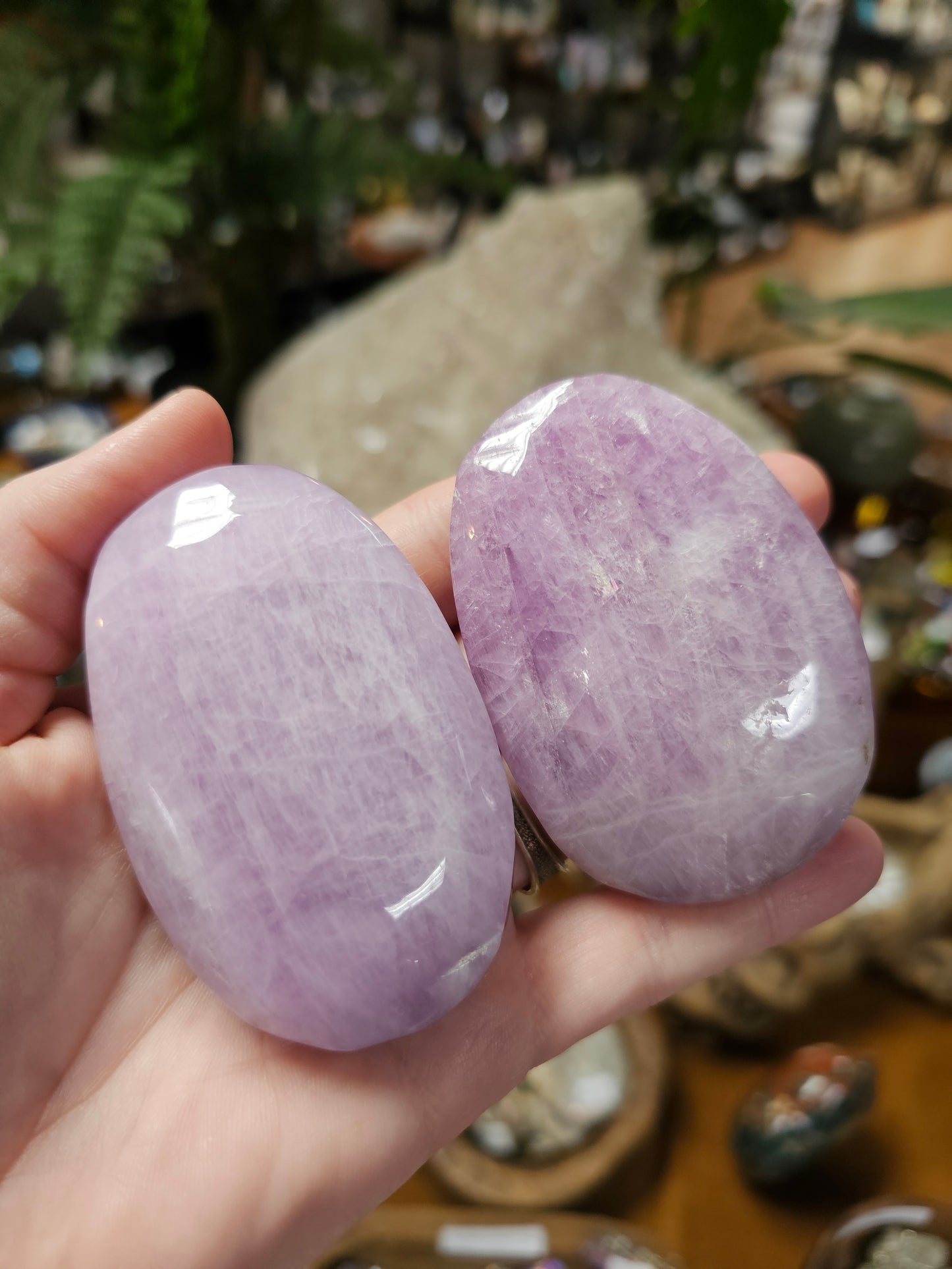 Kunzite Palmstone