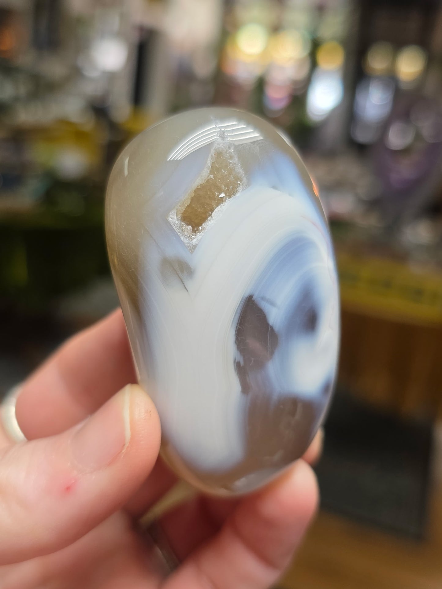 Orca Agate Palmstone