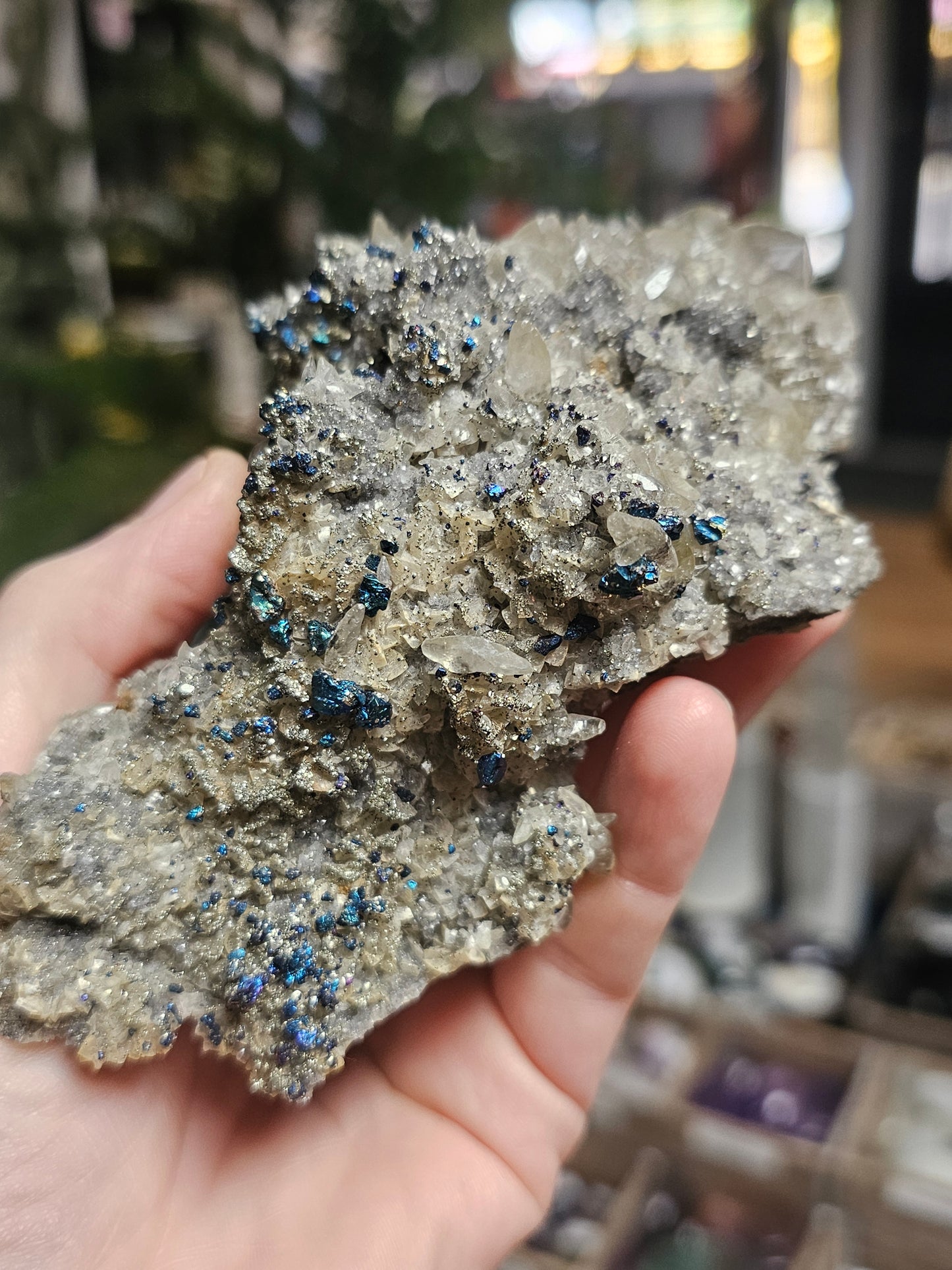 Chalcopyrite and Calcite on Druzy Quartz