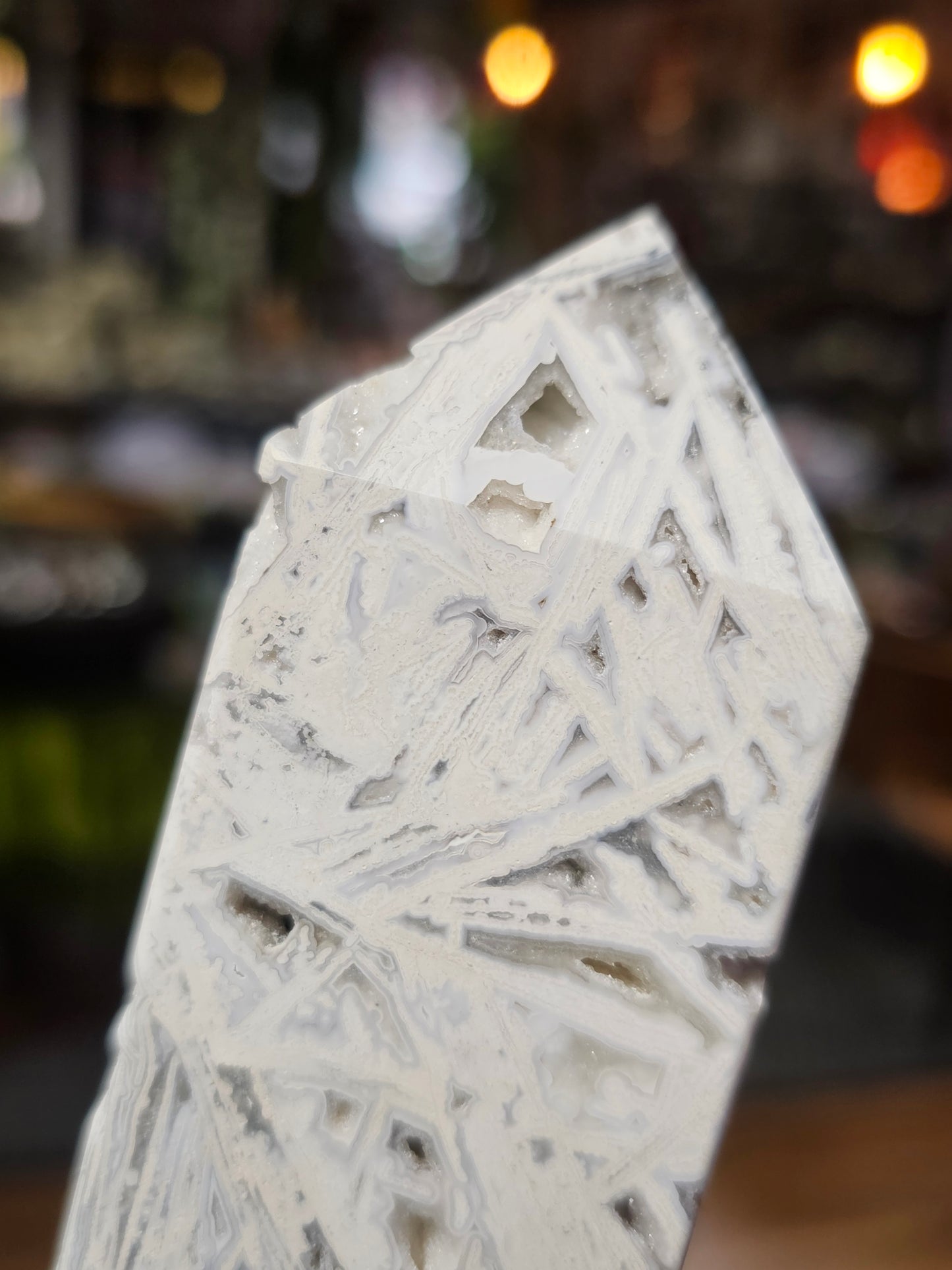 Lattice Lace Agate Tower