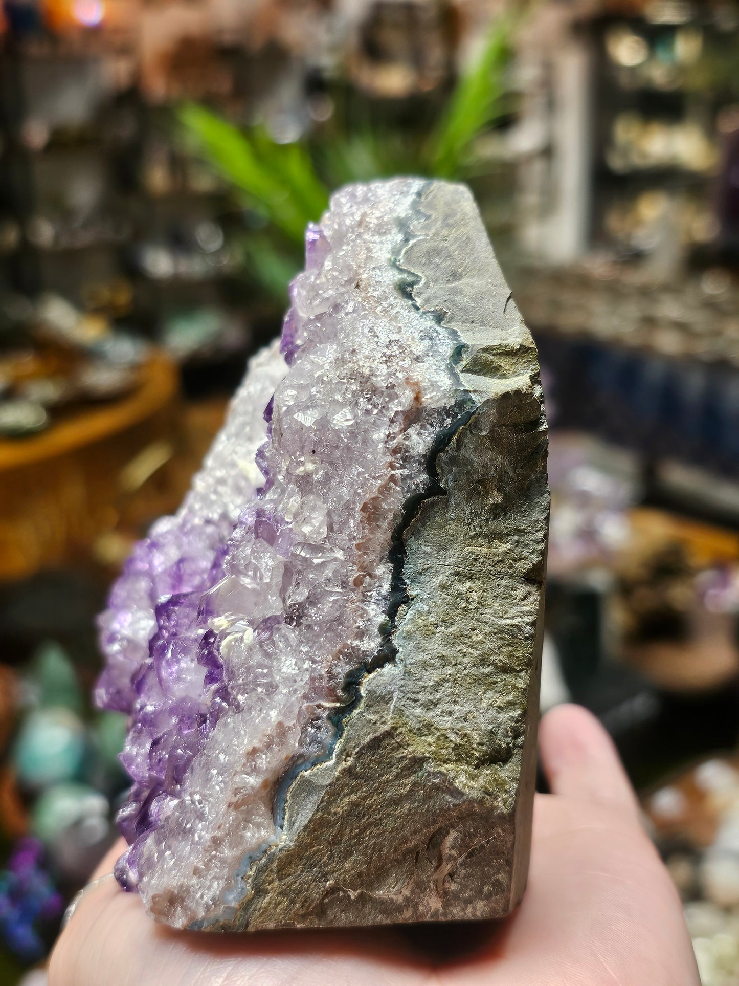 Amethyst Cut base