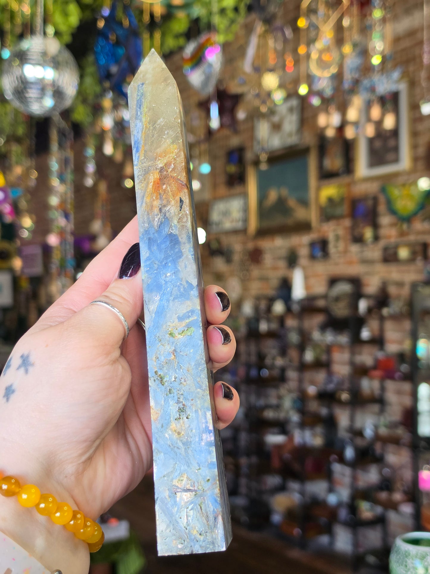 Blue Kyanite in Quartz Tower