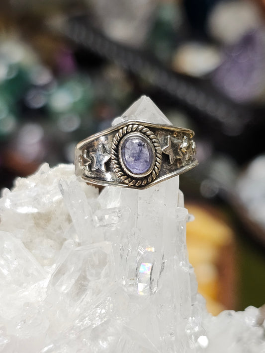 Size 7 Tanzanite Ring