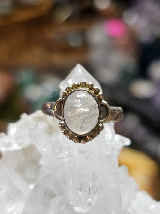 Size 8 Moonstone Ring