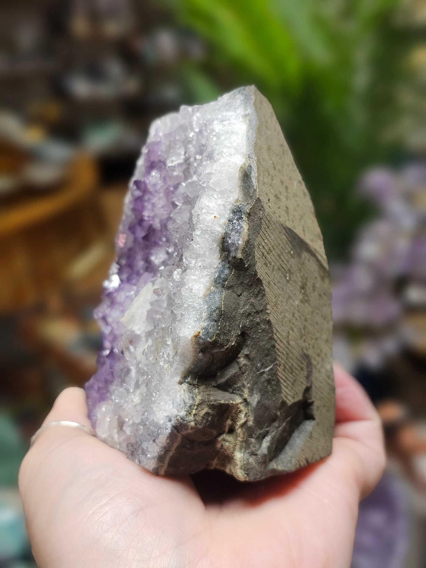 Amethyst Cut base