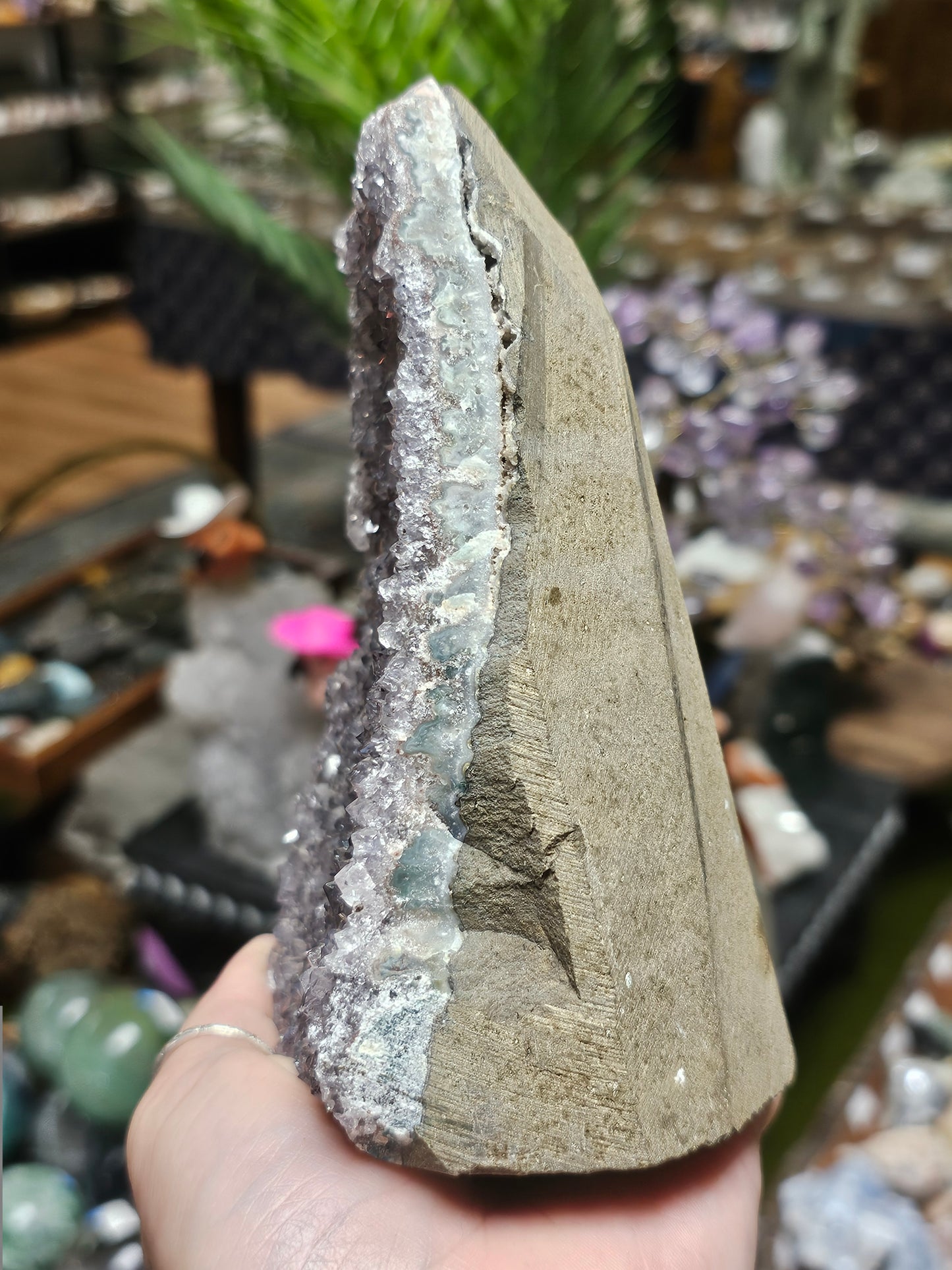 Amethyst Cut base