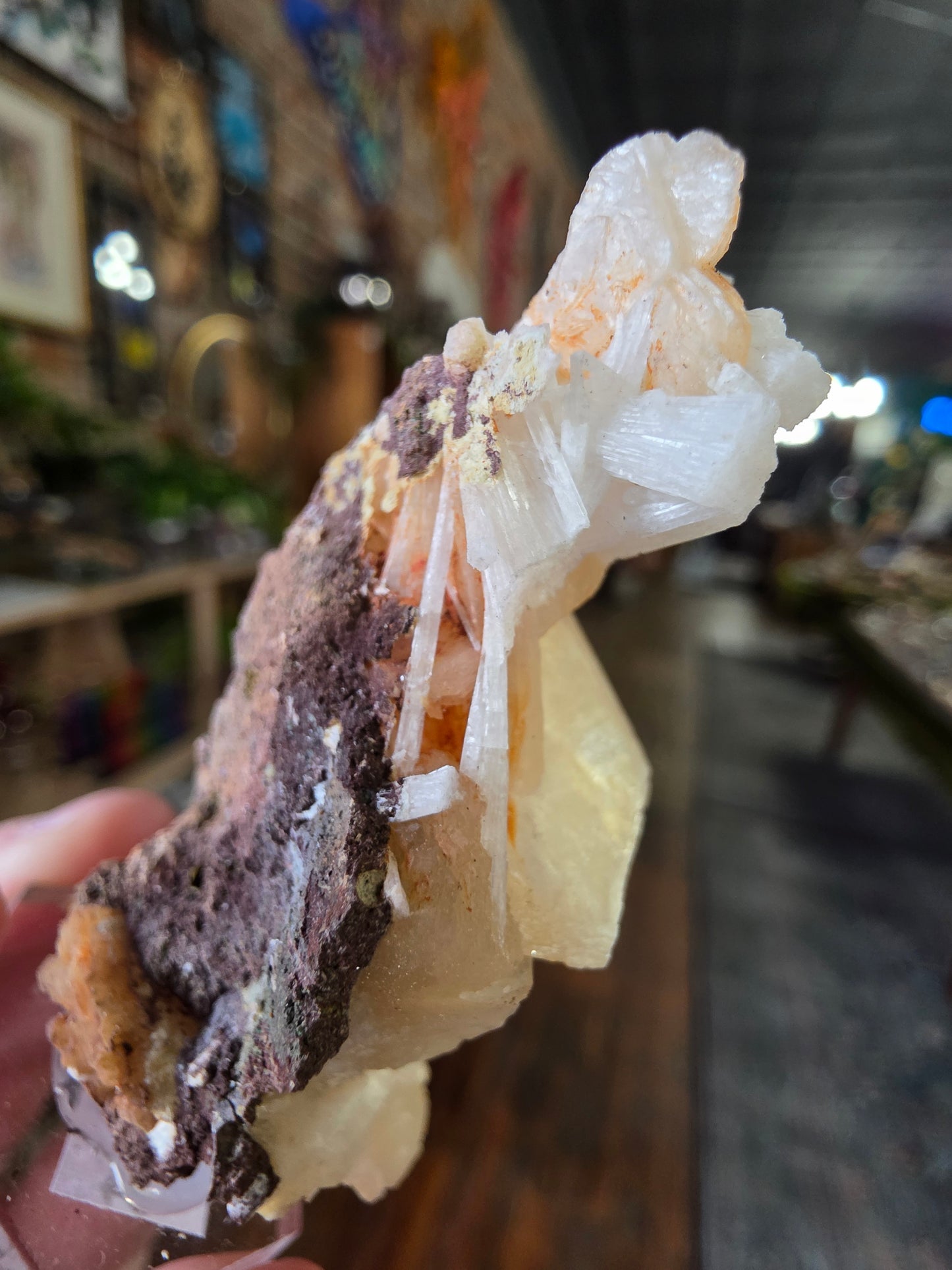 Scolecite on Peach Stilbite