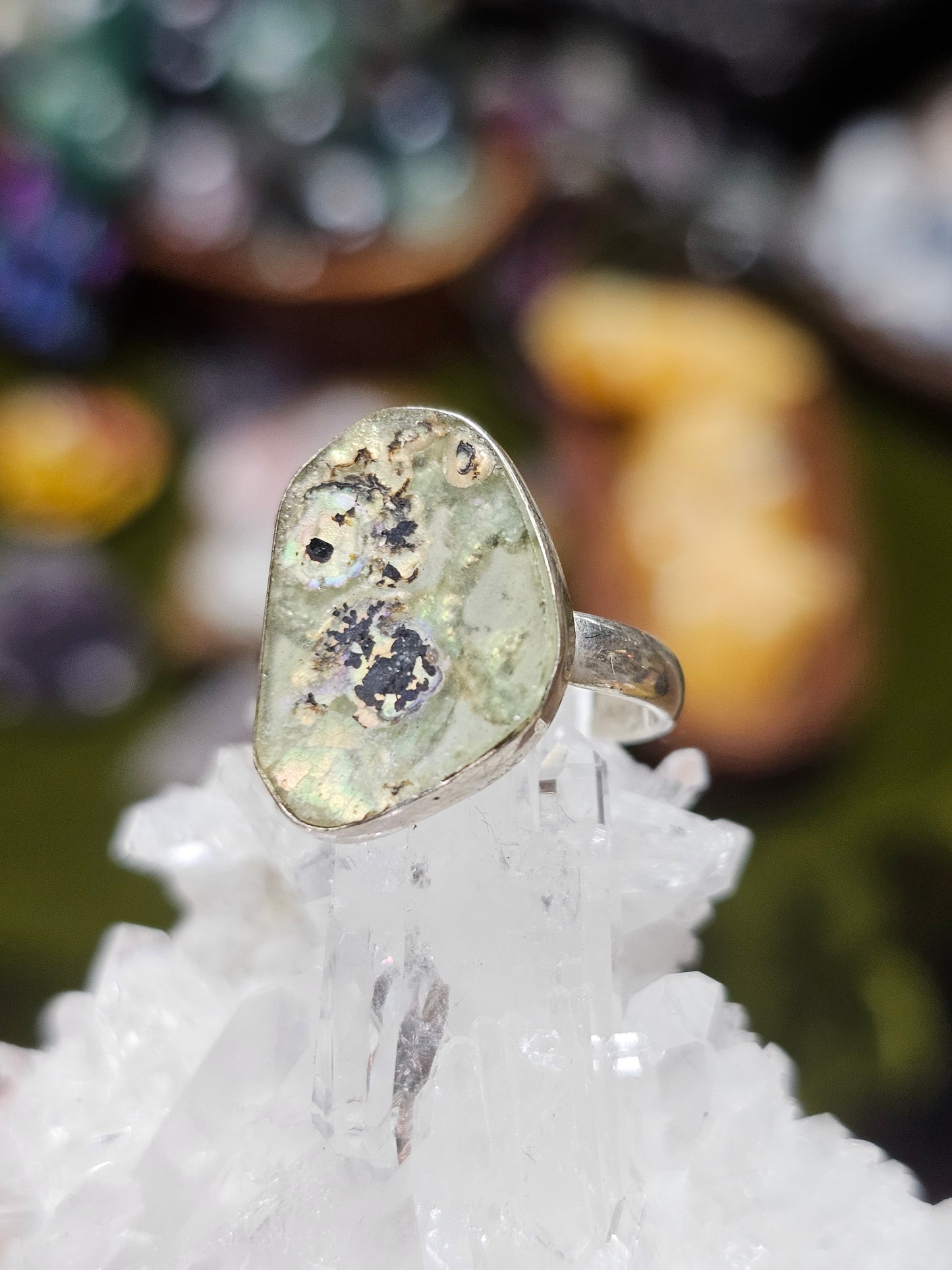 Size 7.5 Roman Glass Ring
