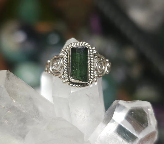 Size 6 Green Tourmaline Ring