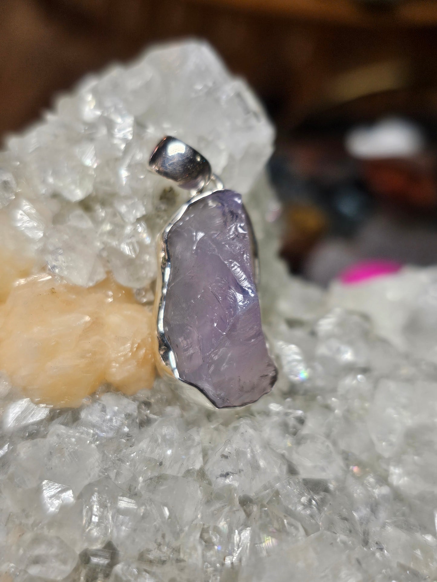 Natural rough lavender quartz