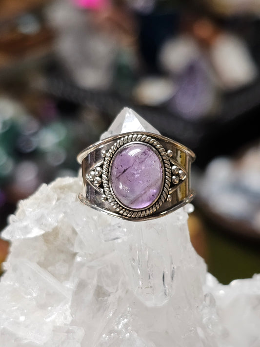 Size 8 Amethyst Ring