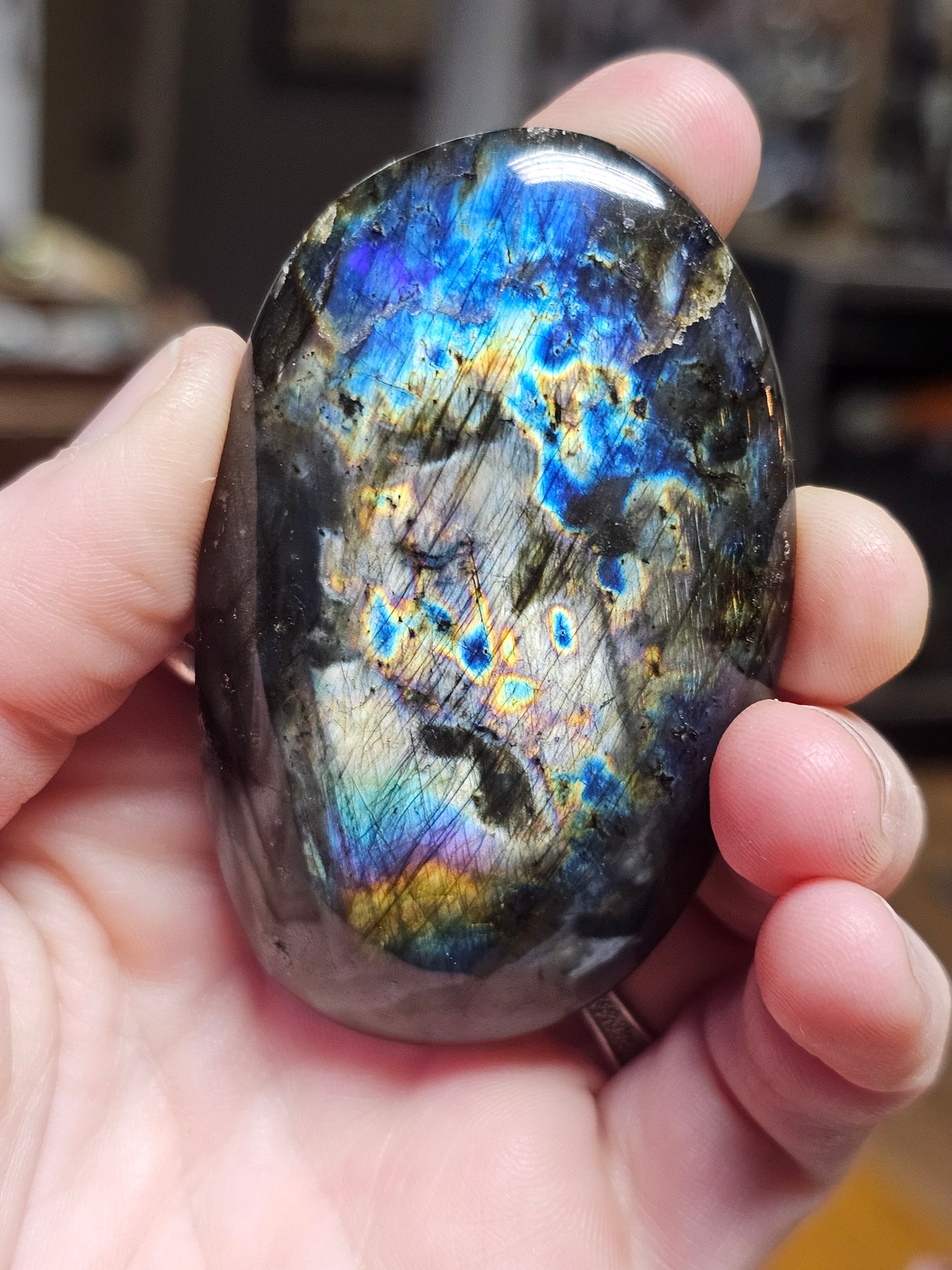 Madagascar Spectralite Labradorite Palmstone