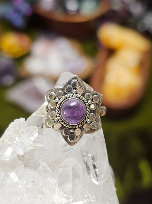 Size 8 Amethyst Ring