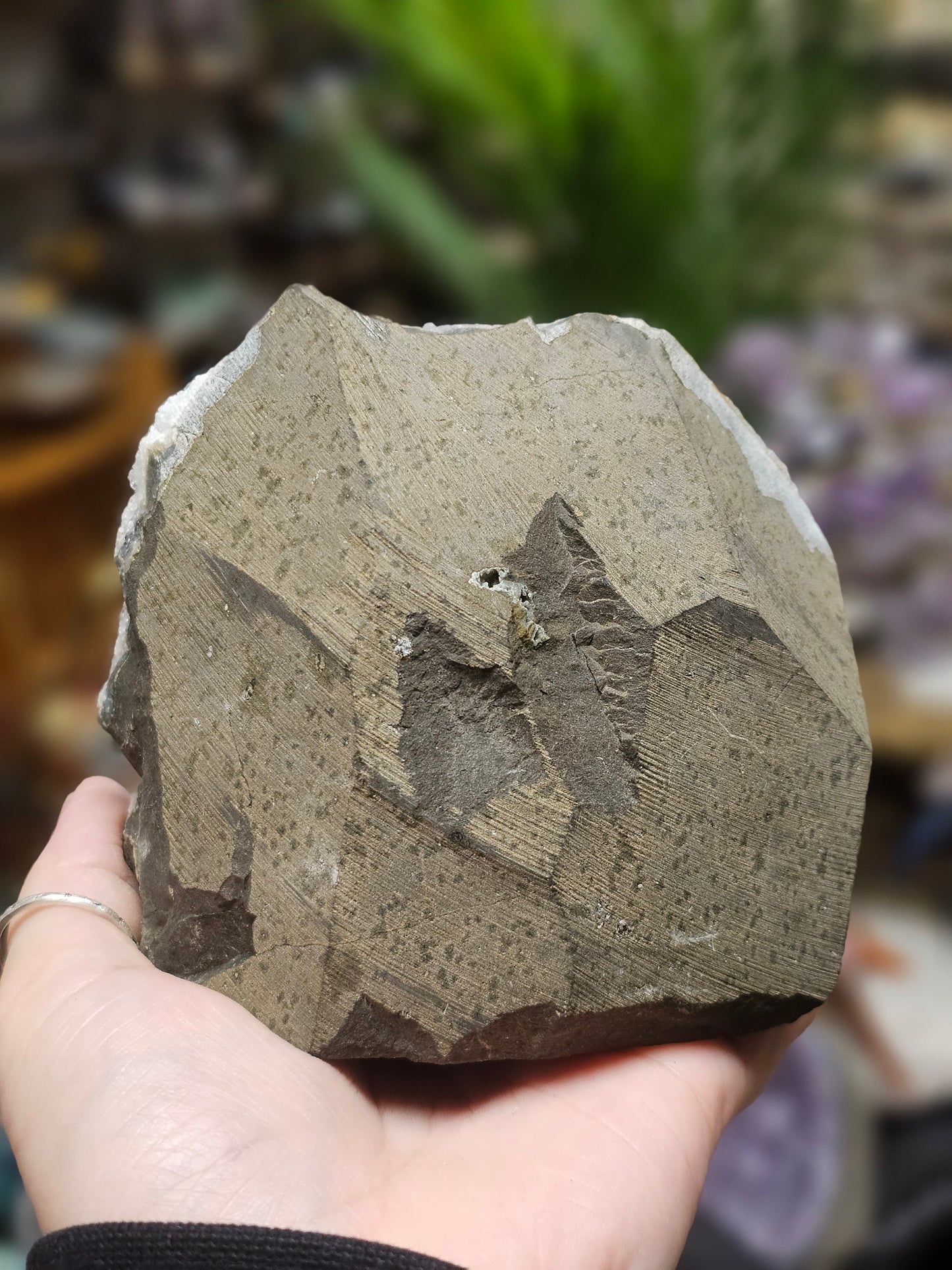 Amethyst Cut base