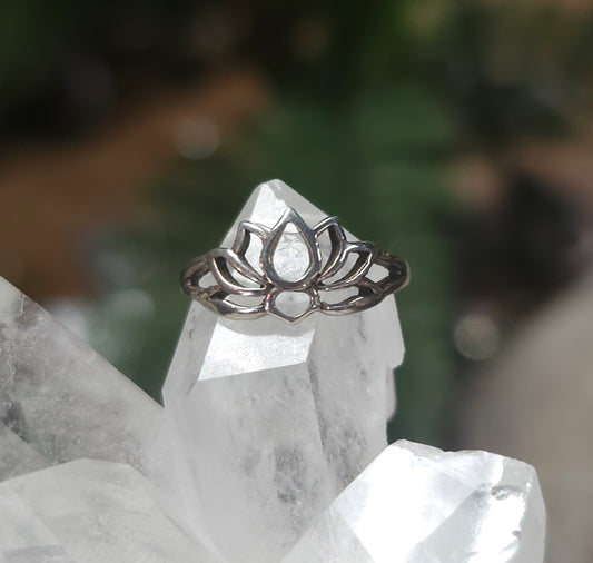 Size 5  Sterling Silver Lotus Ring