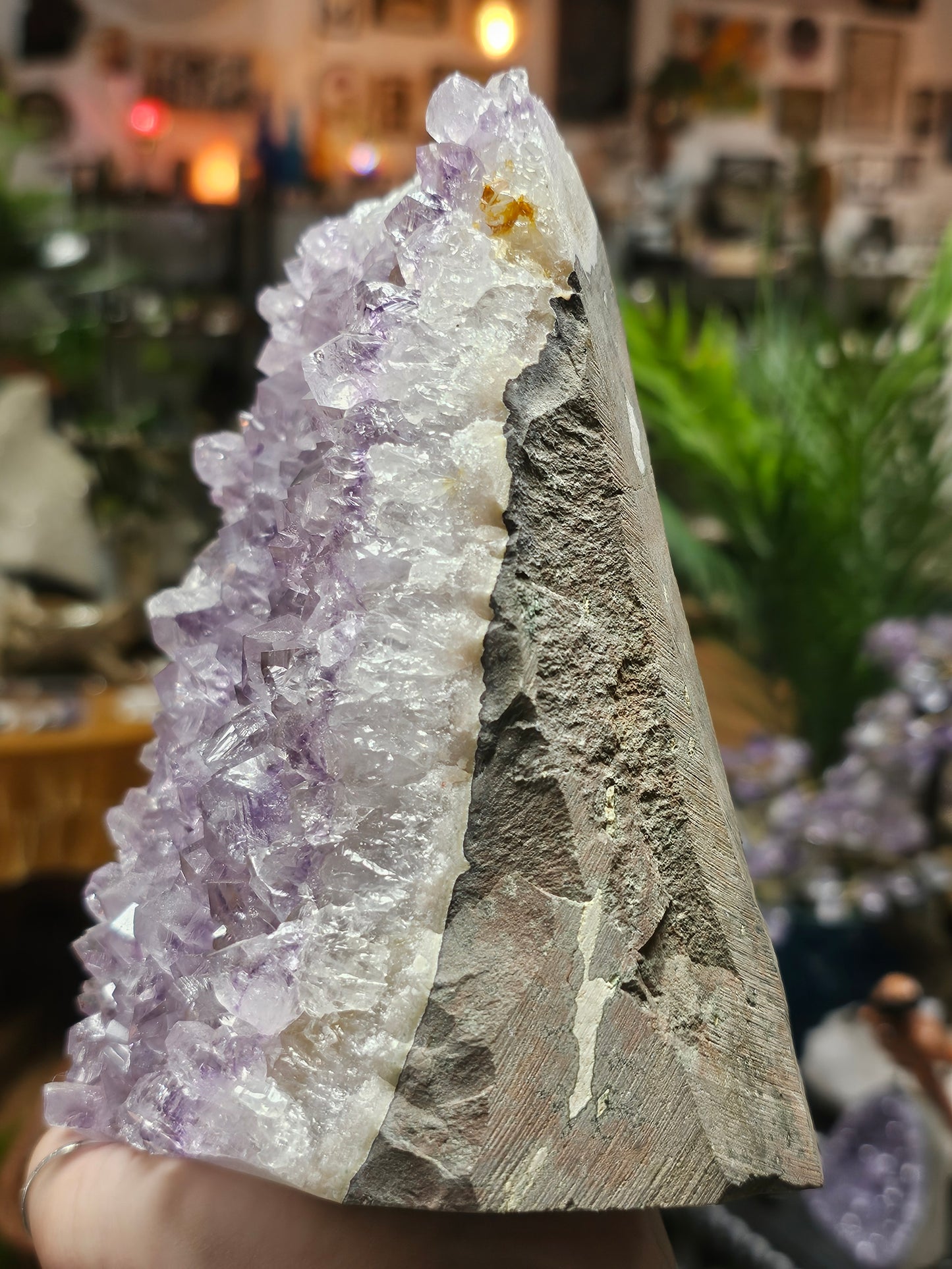 Amethyst Cut base