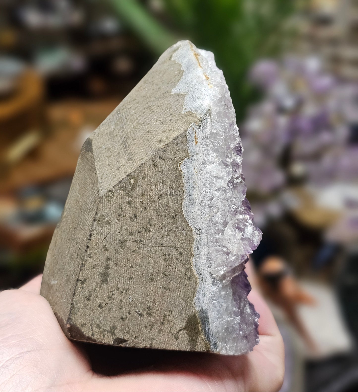 Amethyst Cut base