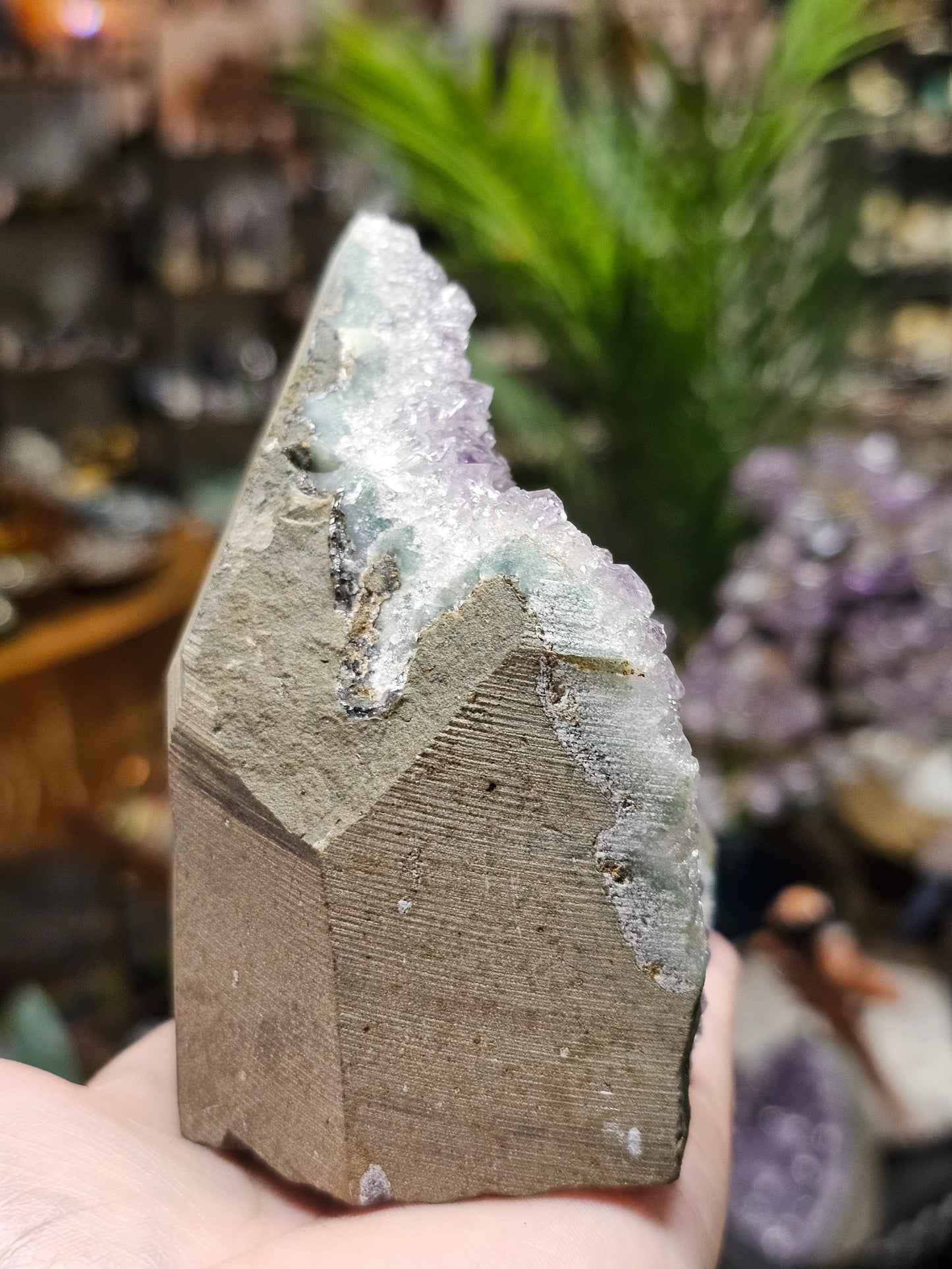 Amethyst cut base