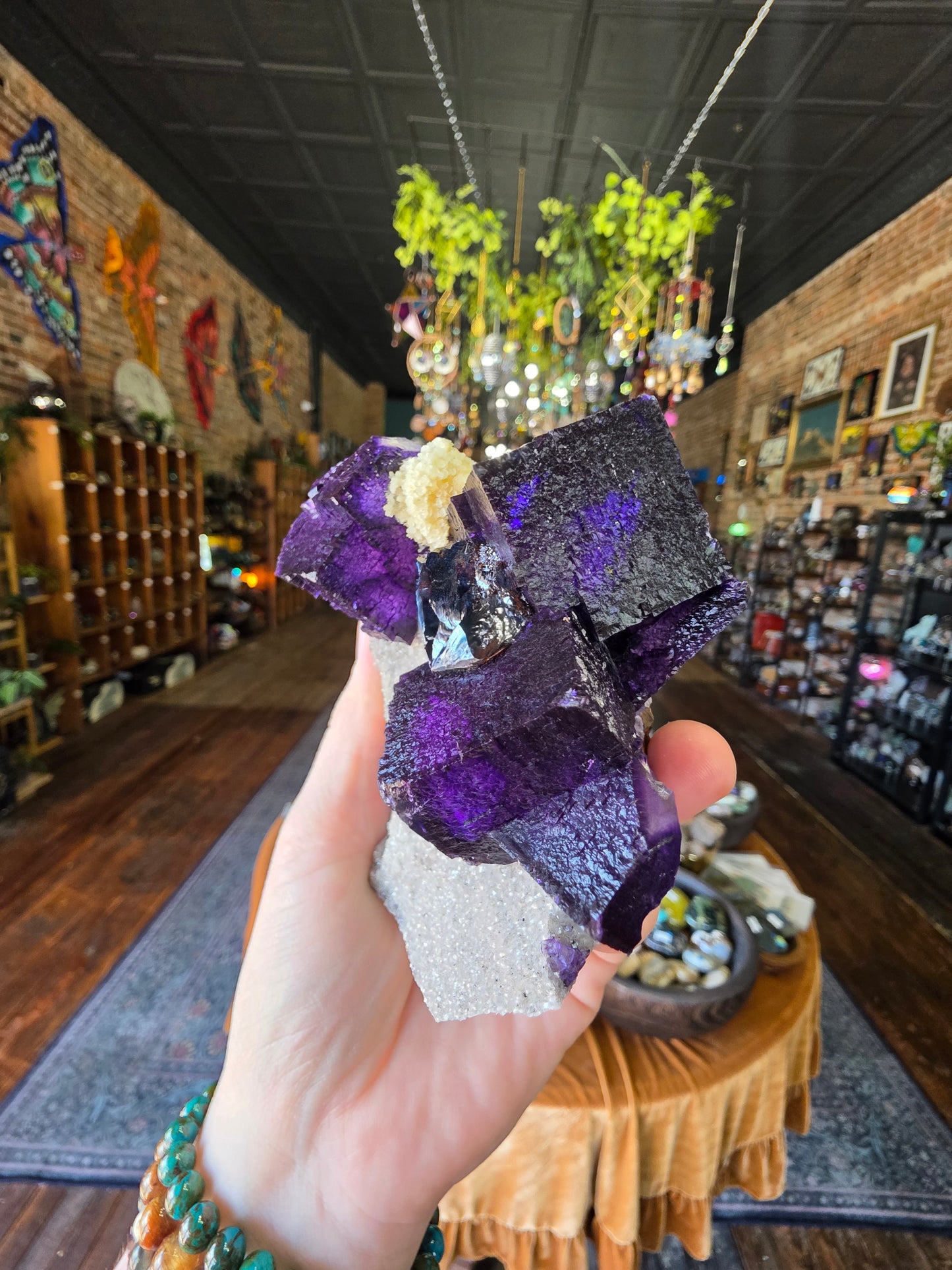 Fluorite, Sphalerite, Barite on Druzy Quartz