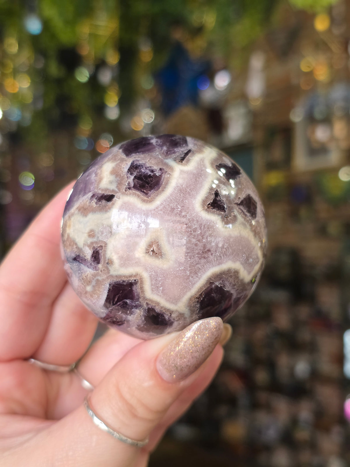 Amethyst Sphere UV reactive
