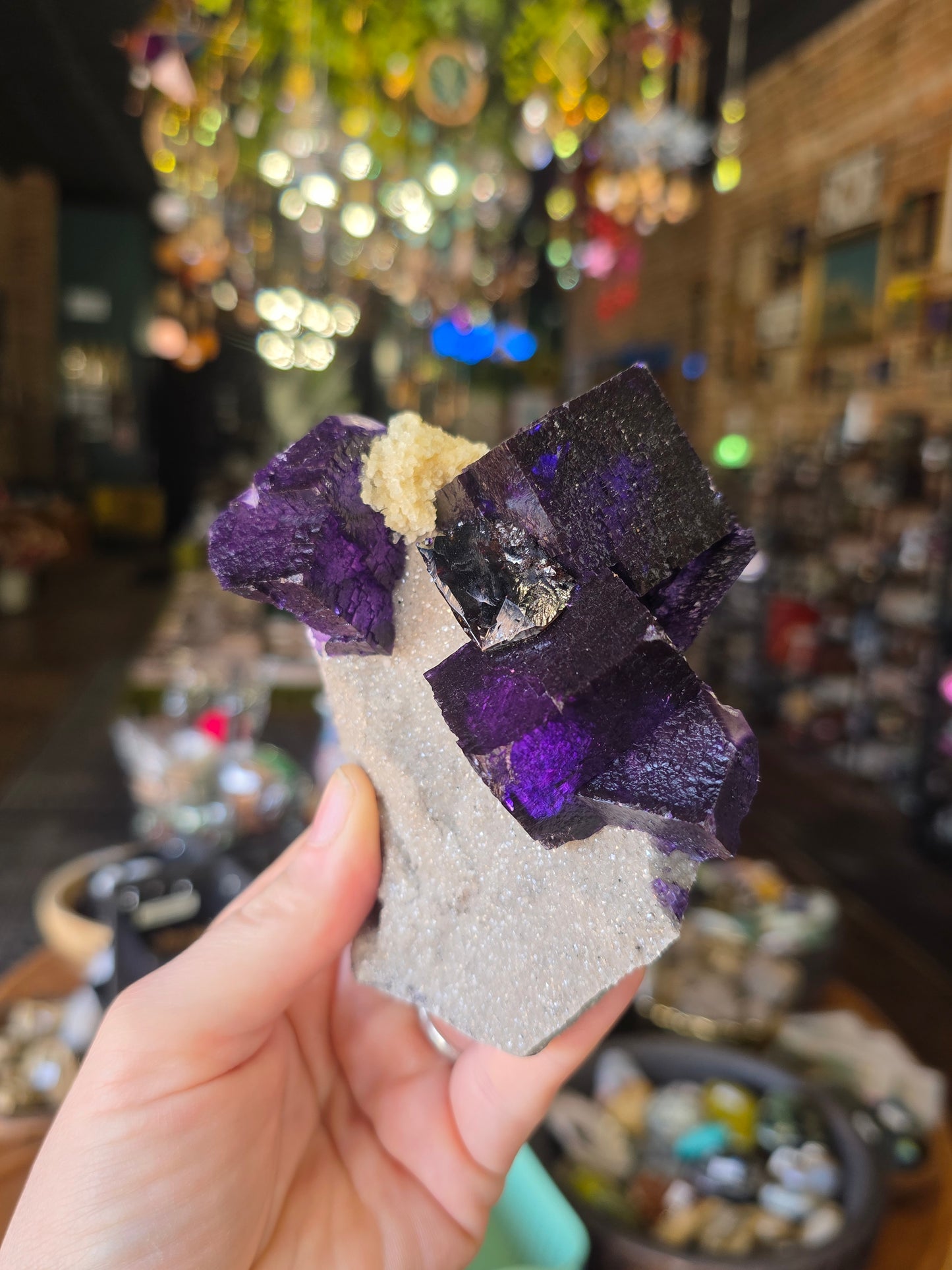Fluorite, Sphalerite, Barite on Druzy Quartz