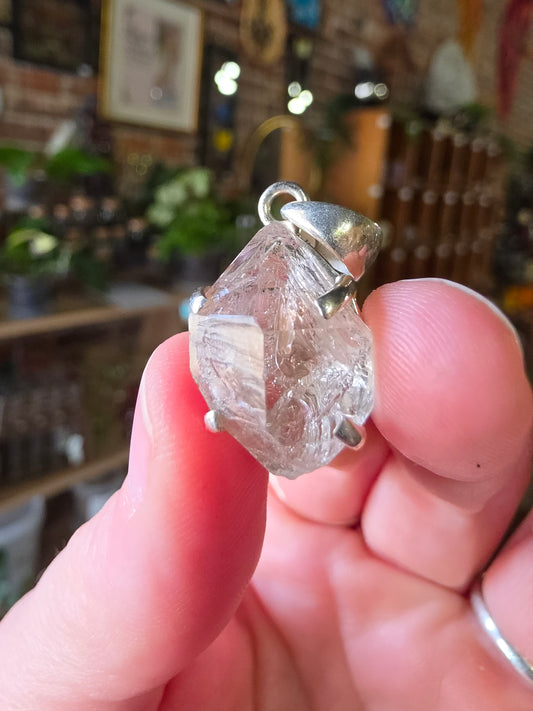Pakimer Diamond Pendant (Fluorecent)