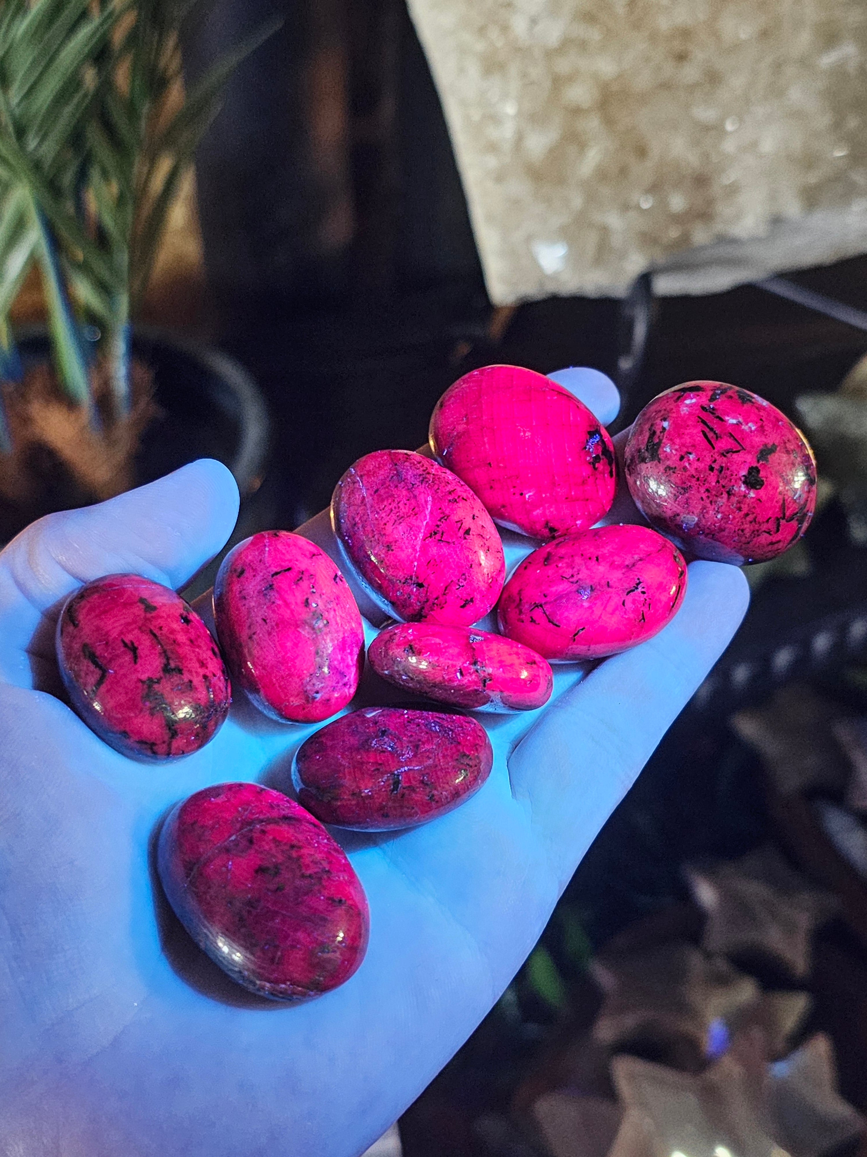 Small Ruby Pebble – The Crystal Cellar