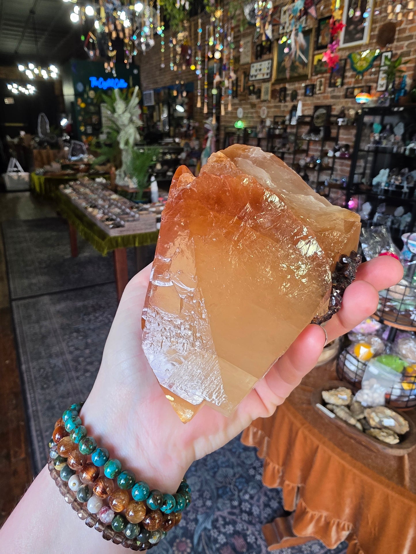 Sphalerite on Calcite