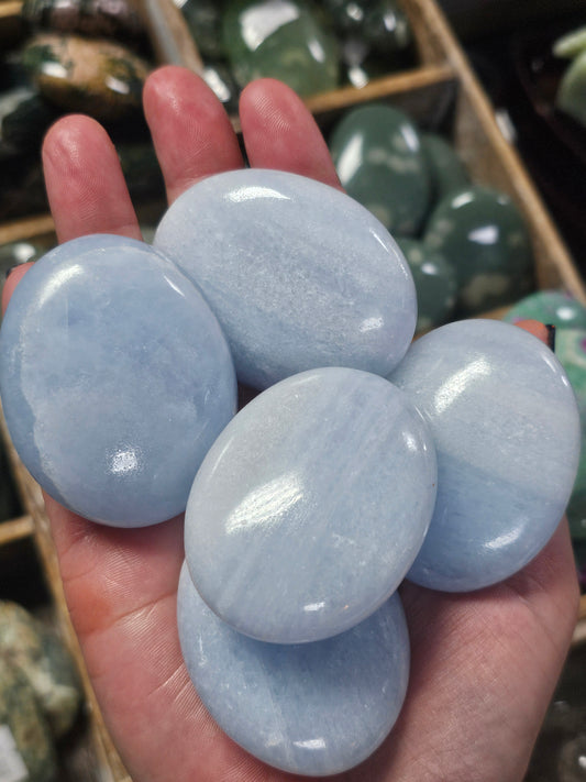 Blue calcite