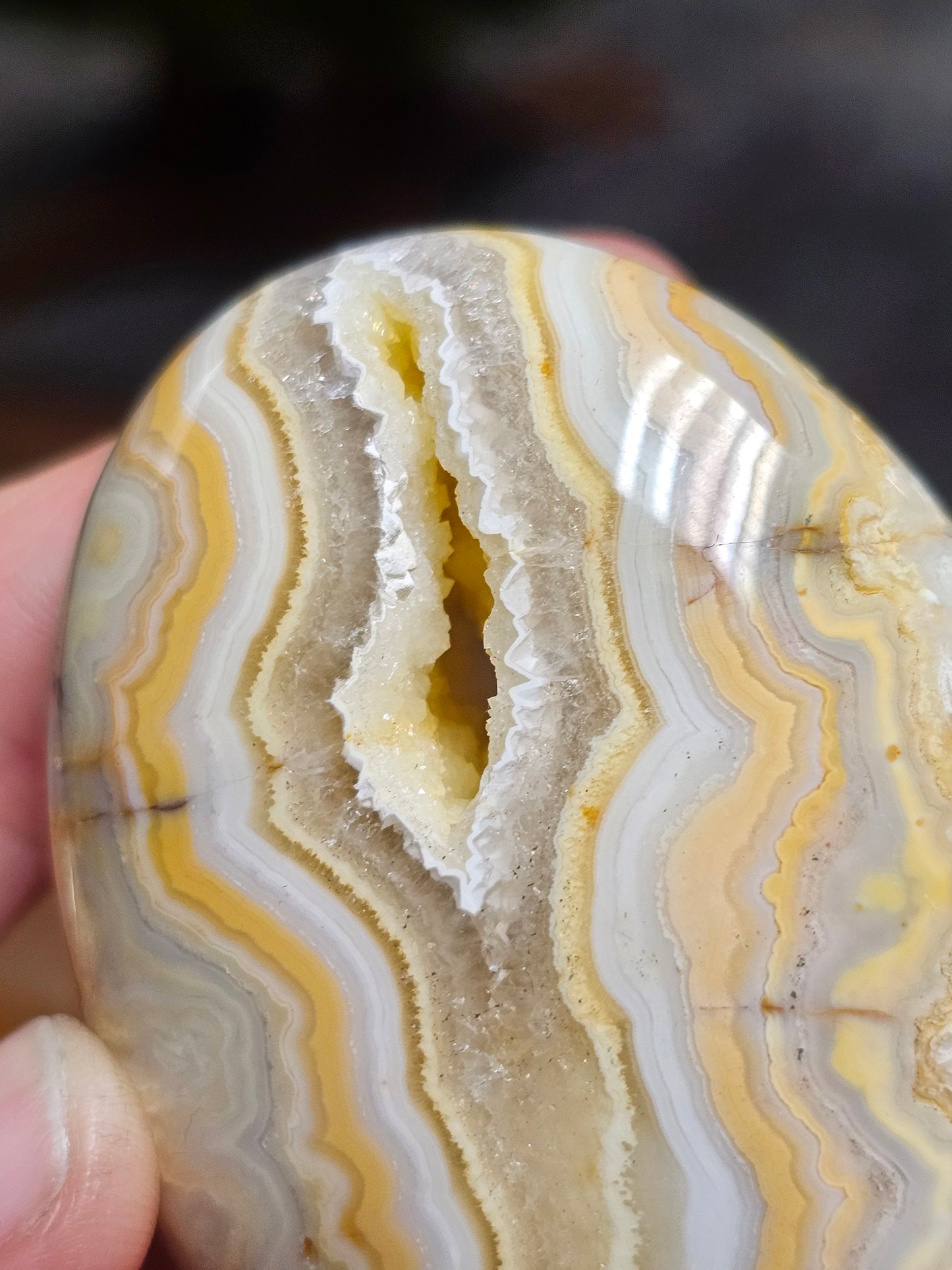 Java Lace Agate Palmstone