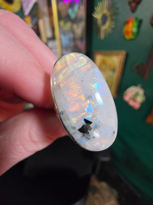 Rainbow Moonstone Size 9