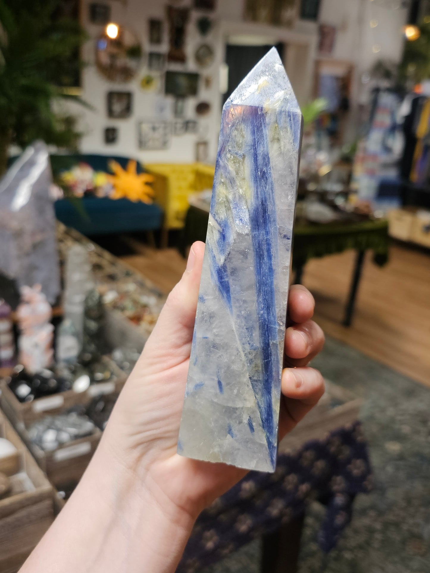 Blue Kyanite in Quartz Tower