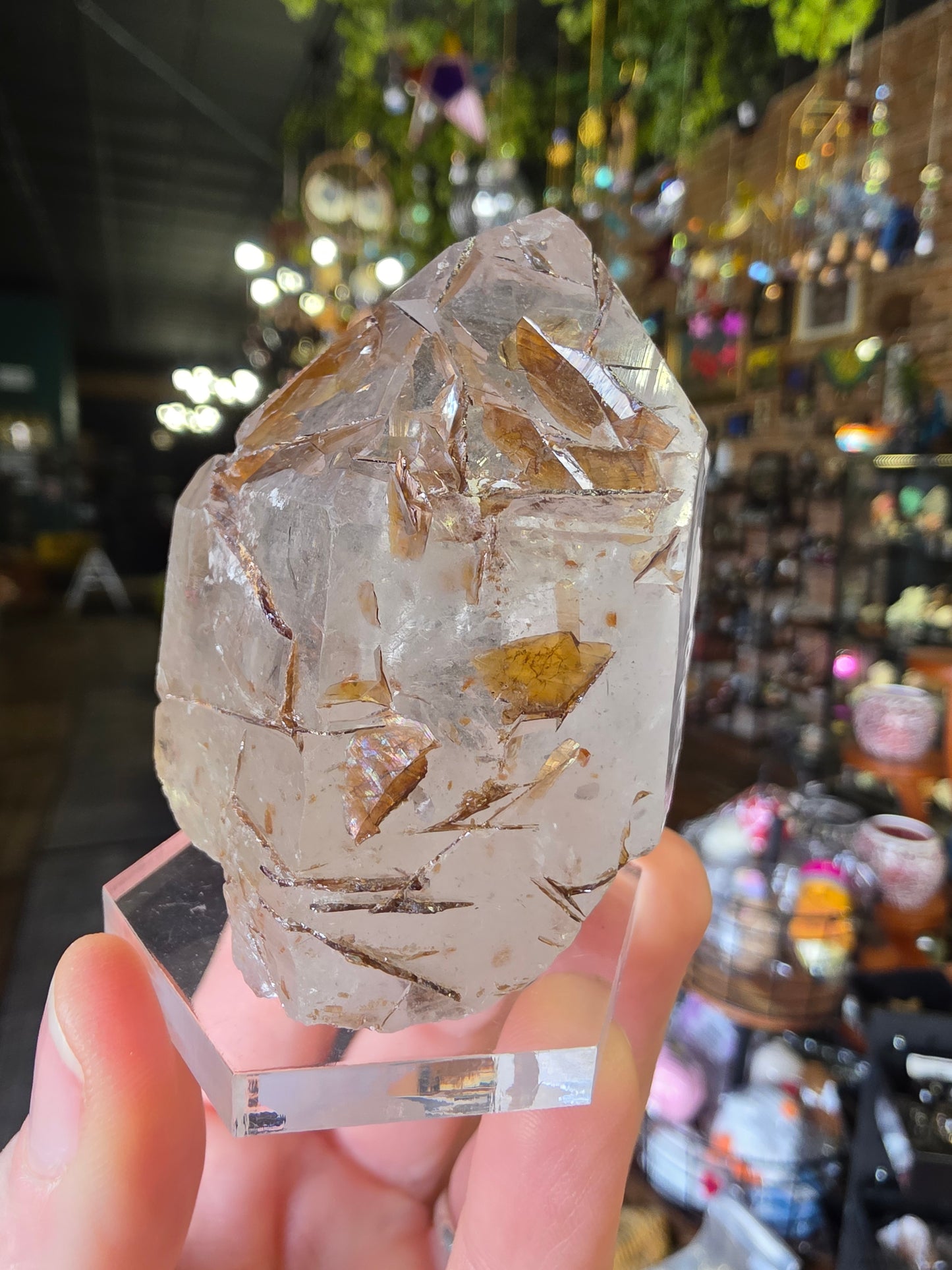 Brookite in Quartz