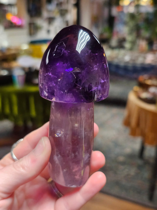 Amethyst Mushroom Carving