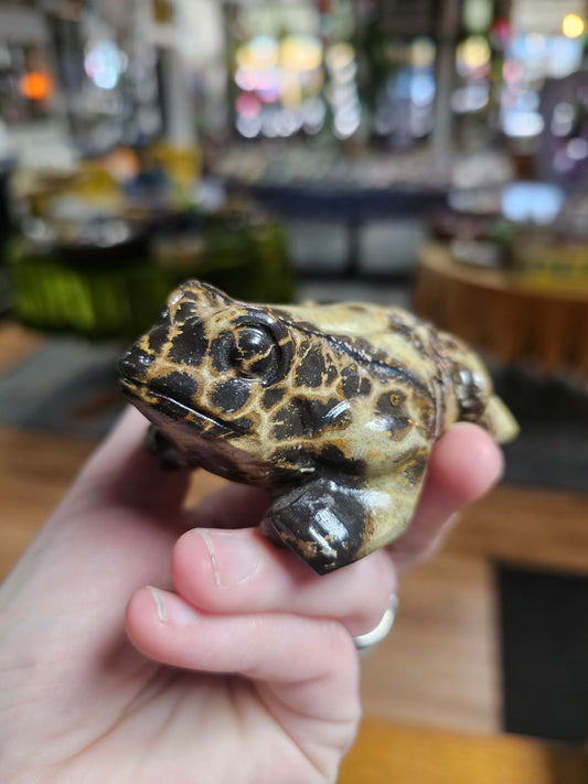 Dendritic Jasper Frog Carving