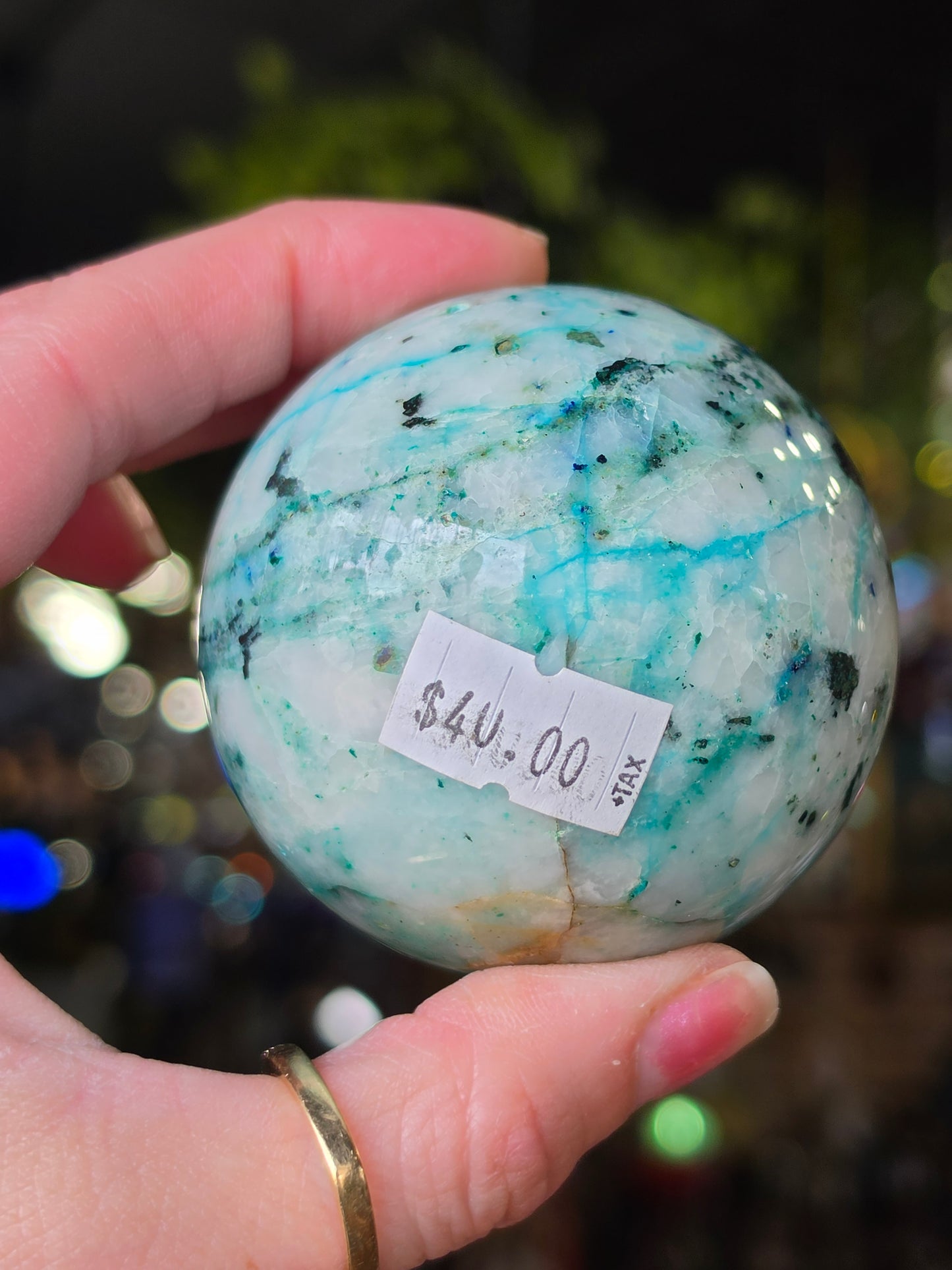 Quantum Quattro Sphere