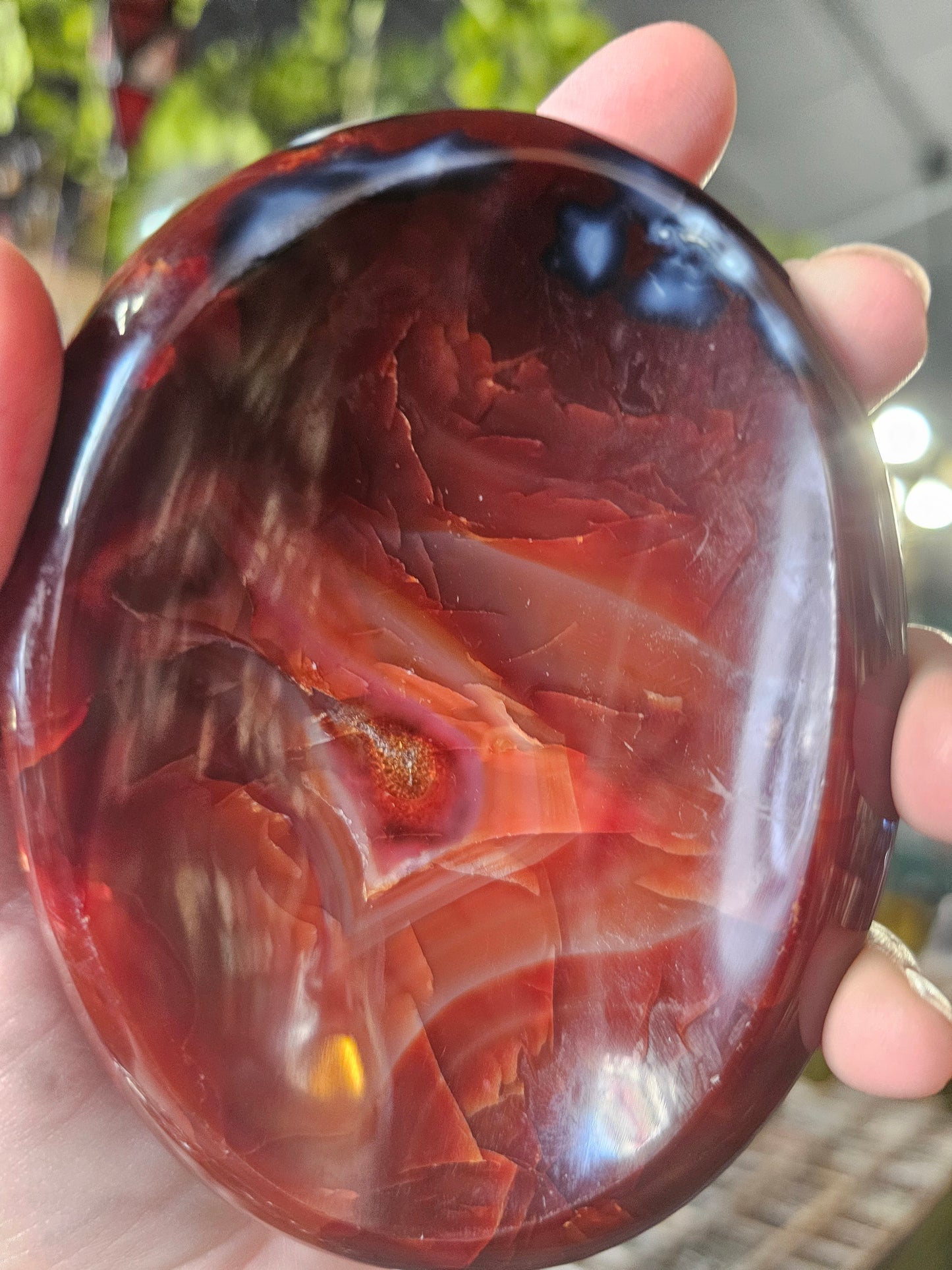 Carnelian Agate On Orca Agate bowl